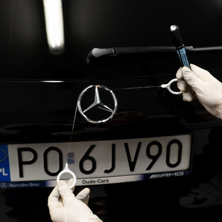 Soft99 Emblem Remover Kit - Żyłka do usuwania emblematów